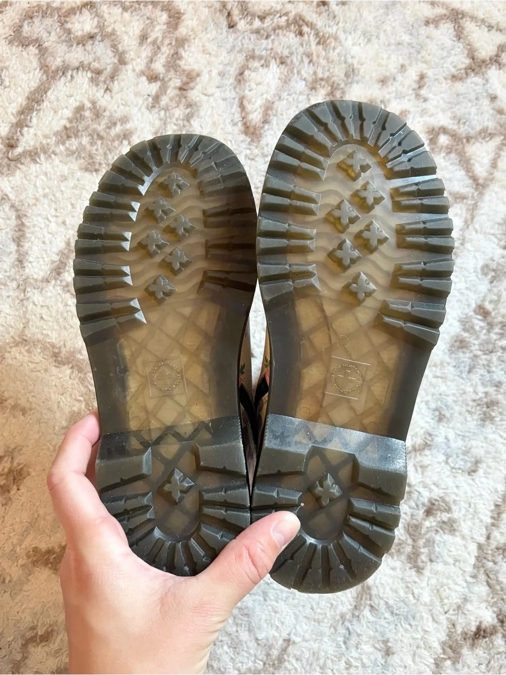 Dr. Martens like new